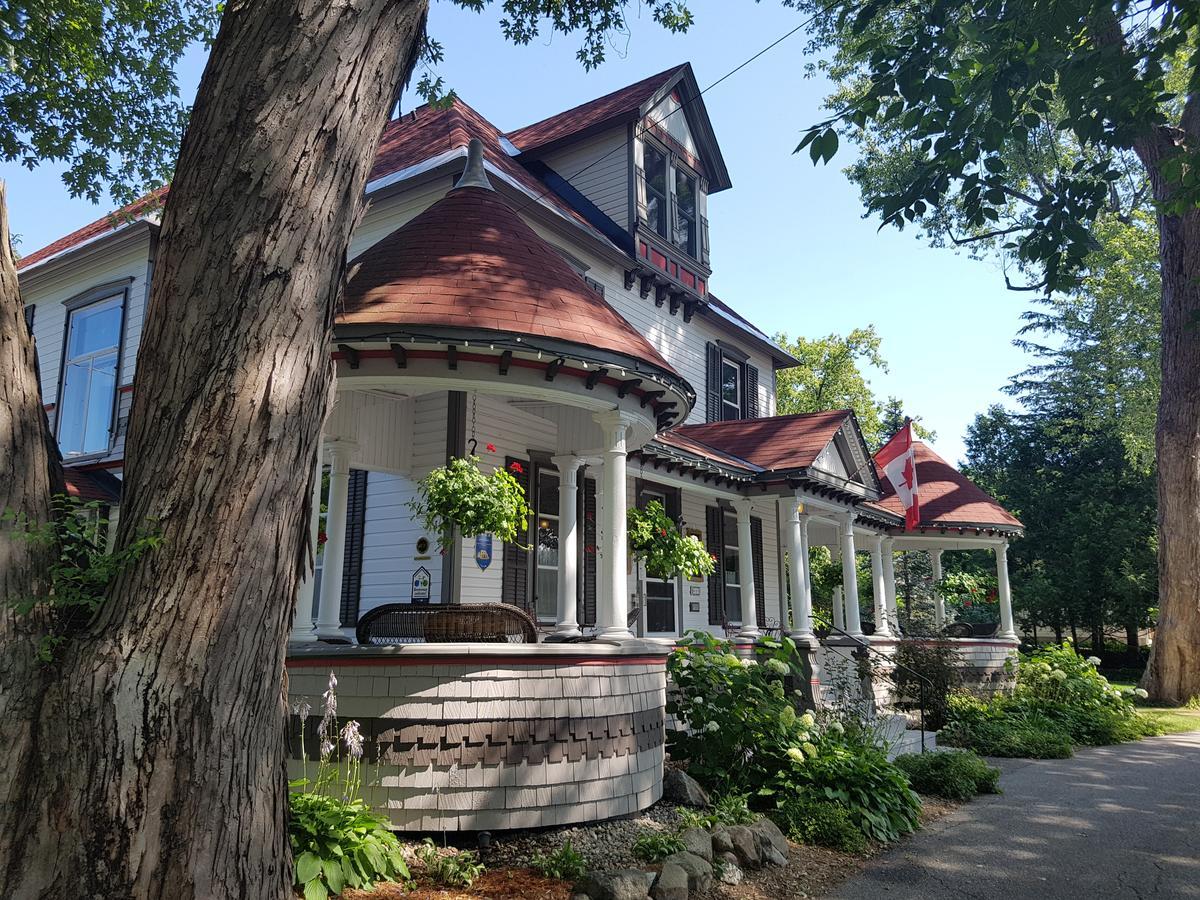 Les Trois Erables Boutique Inn Wakefield Exteriör bild
