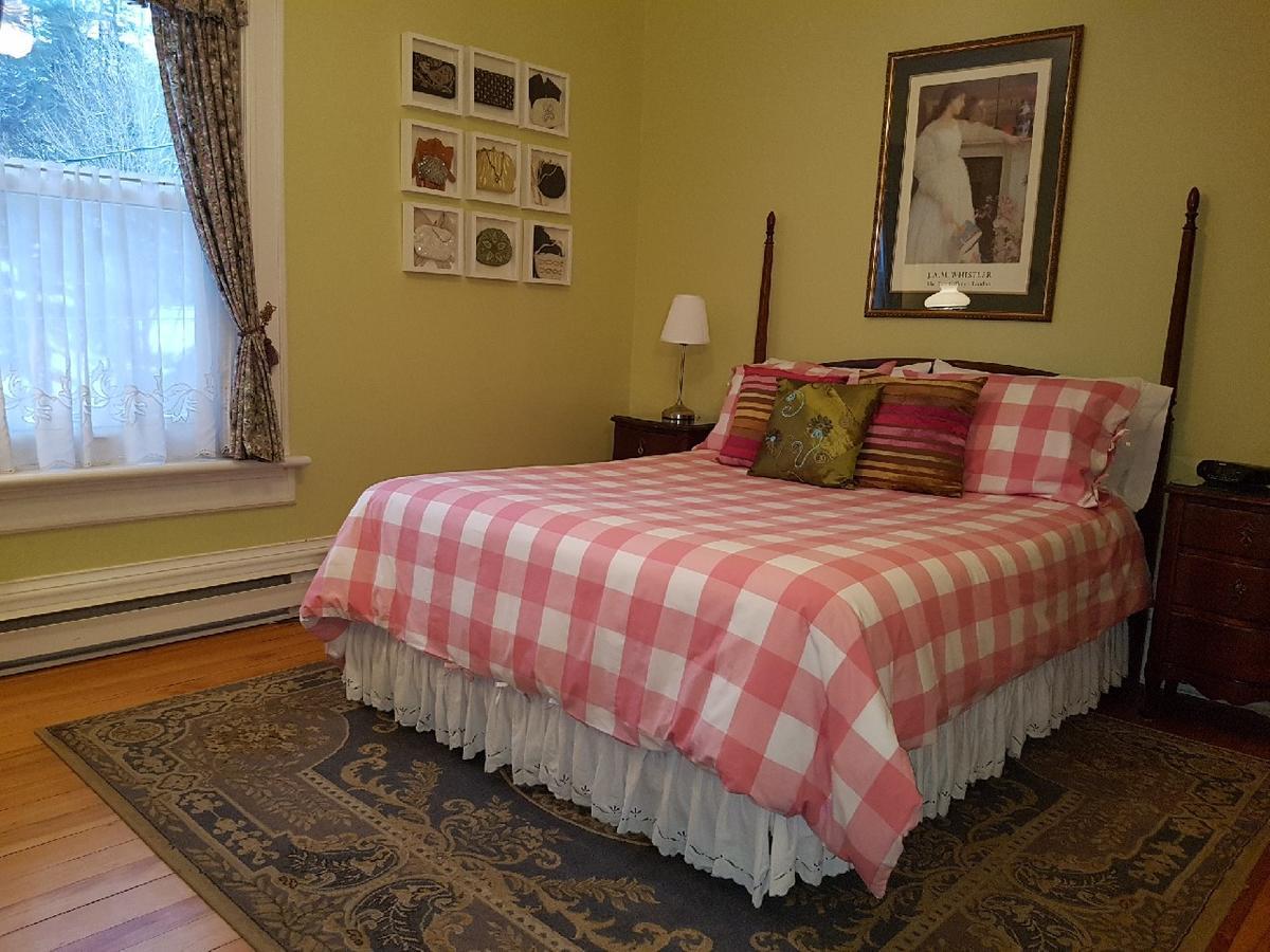 Les Trois Erables Boutique Inn Wakefield Exteriör bild