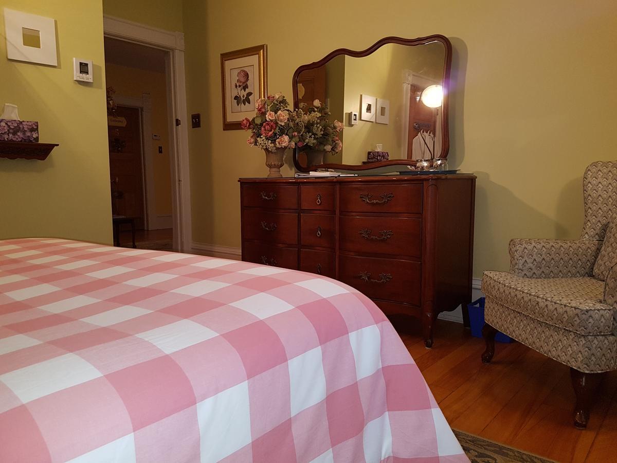 Les Trois Erables Boutique Inn Wakefield Exteriör bild