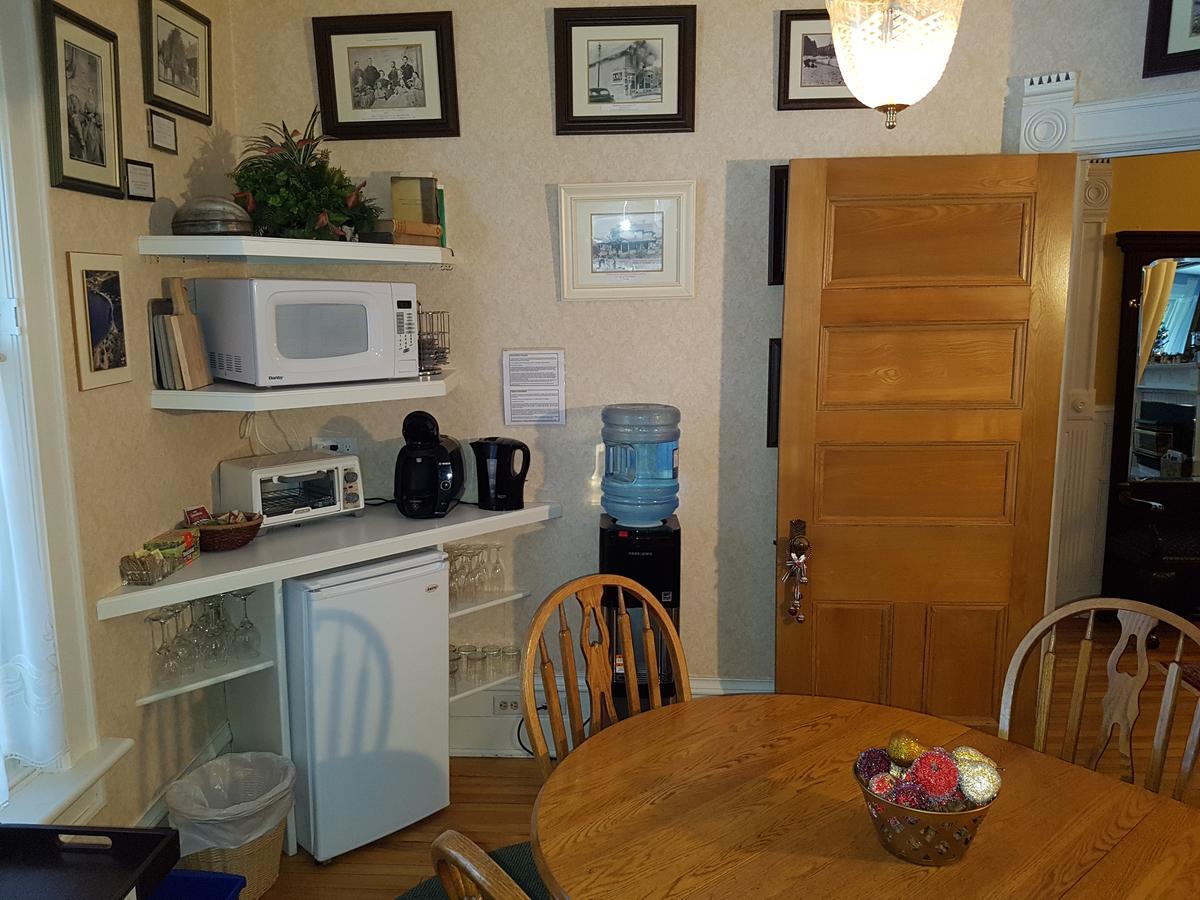 Les Trois Erables Boutique Inn Wakefield Exteriör bild